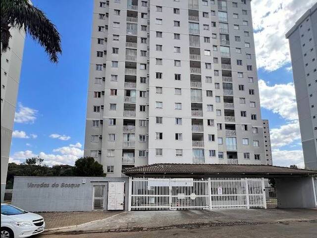 #70 - Apartamento para Venda em Anápolis - GO